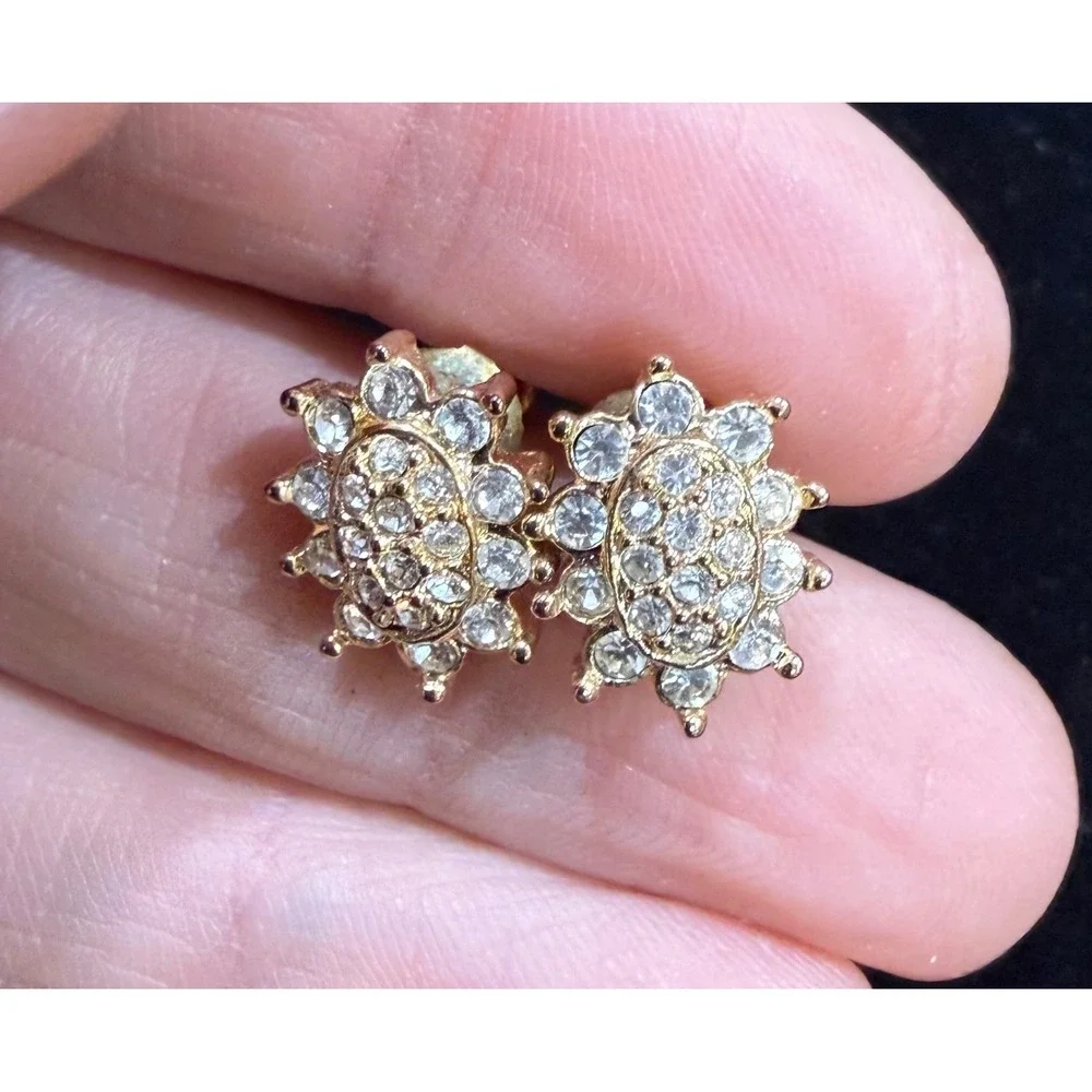 Vintage Gold‎ Tone Rhinestone Sunburst Flower Stud Earrings Retro Statement